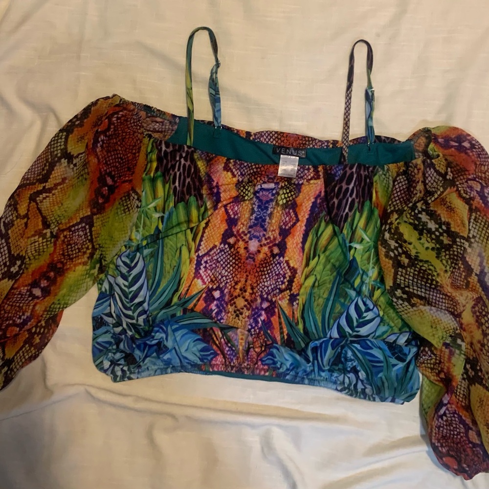 VENUS Colorful Snake Print Off-Shoulder Blouse